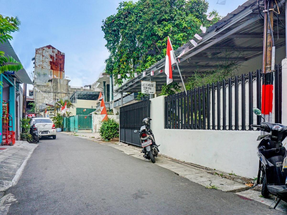 Oyo 91658 Luci'S House Hotel จาการ์ตา ภายนอก รูปภาพ