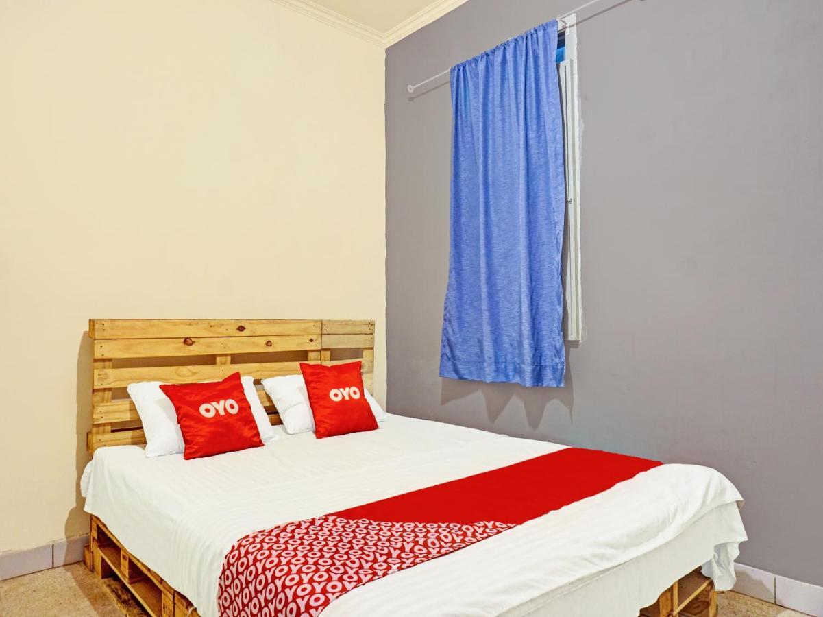 Oyo 91658 Luci'S House Hotel จาการ์ตา ภายนอก รูปภาพ