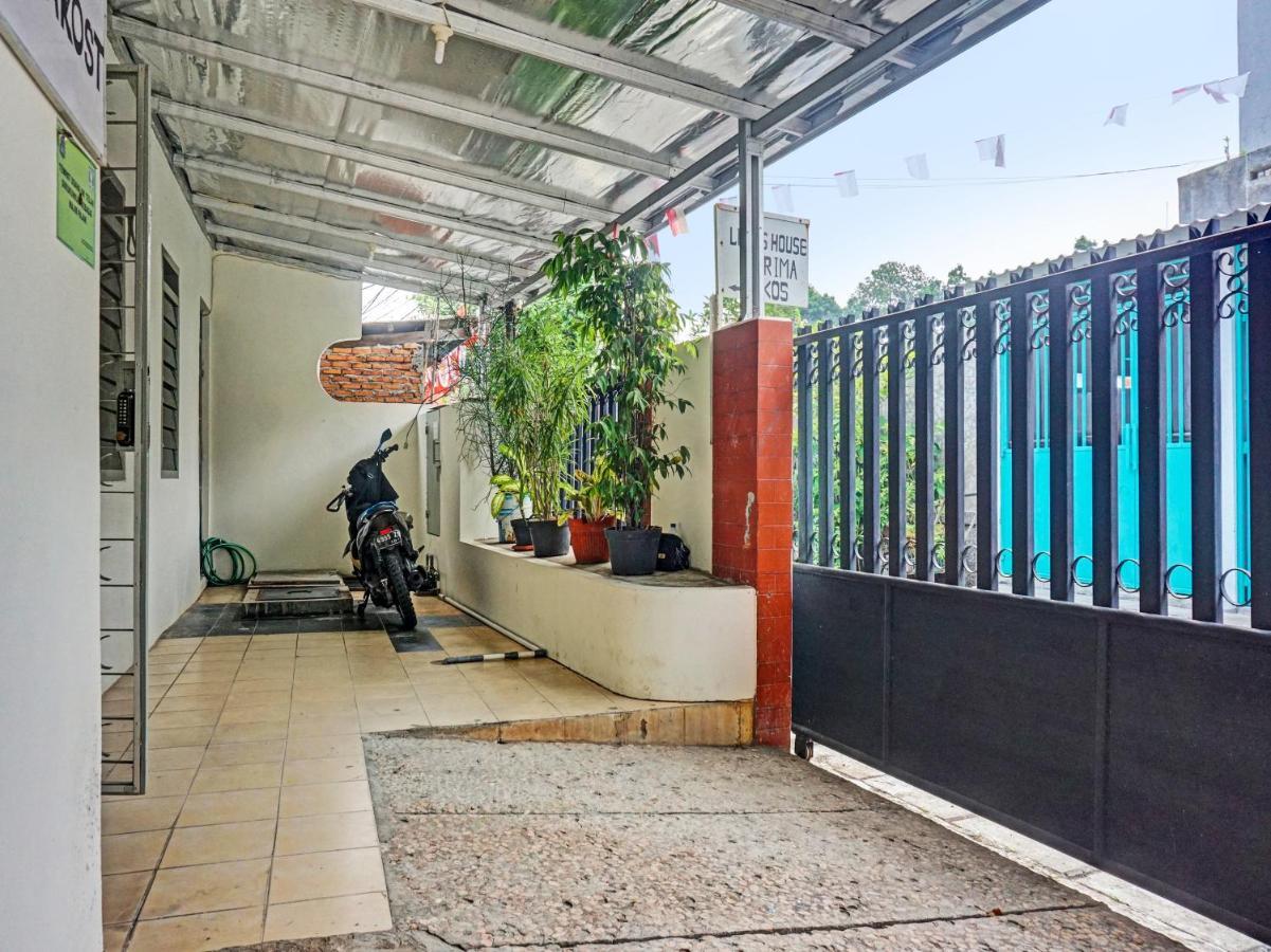 Oyo 91658 Luci'S House Hotel จาการ์ตา ภายนอก รูปภาพ